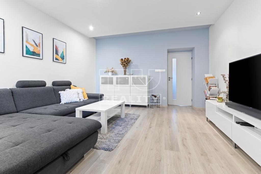 Predaj útulného zrekonštruovaného 2-izbového bytu v... - 3