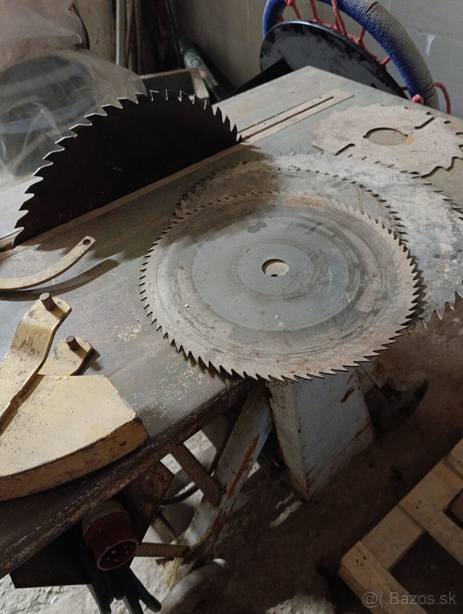 Cirkulárna píla na drevo - 3