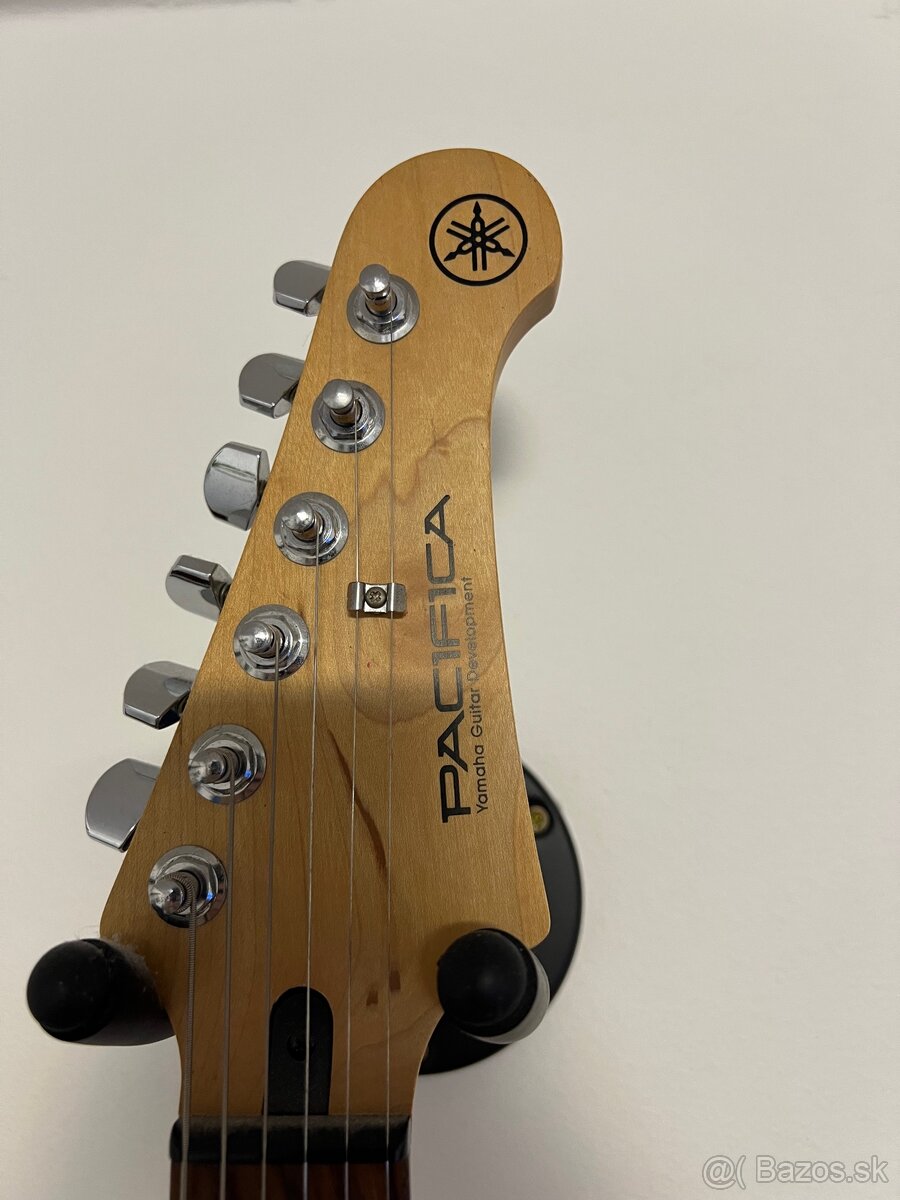 Yamaha Pacifica 112V - 3