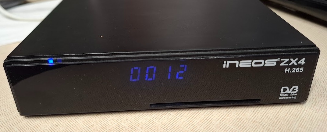 Linuxový iNEOS ZX4 Full HD SAT a IPTV Box - 3