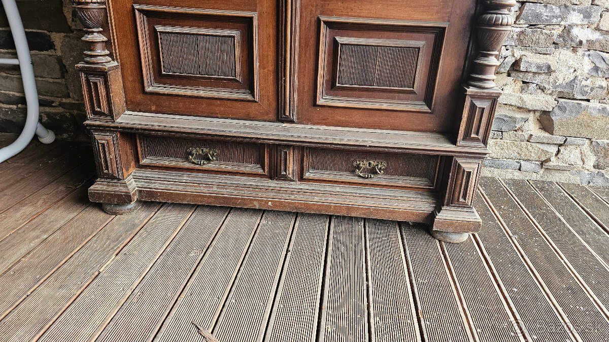 Starožitná skriňa - 3