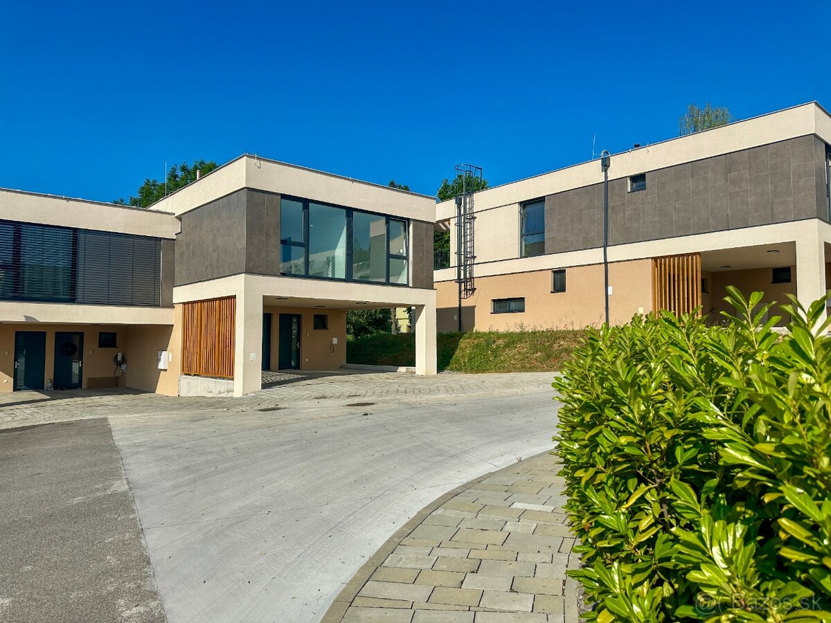 PREDAJ - Apartmán s terasou a parkovaním - Bojnice - 3