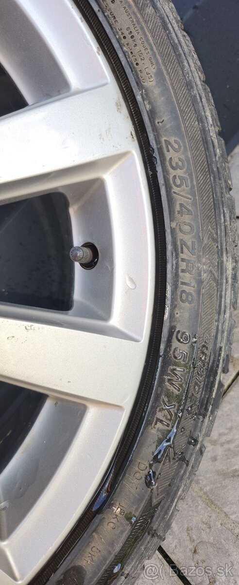 5 x 108 . 235 x 40 R18 - 3