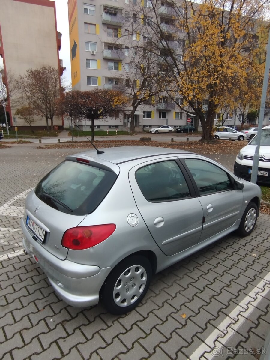 Peugeot 206 - 3