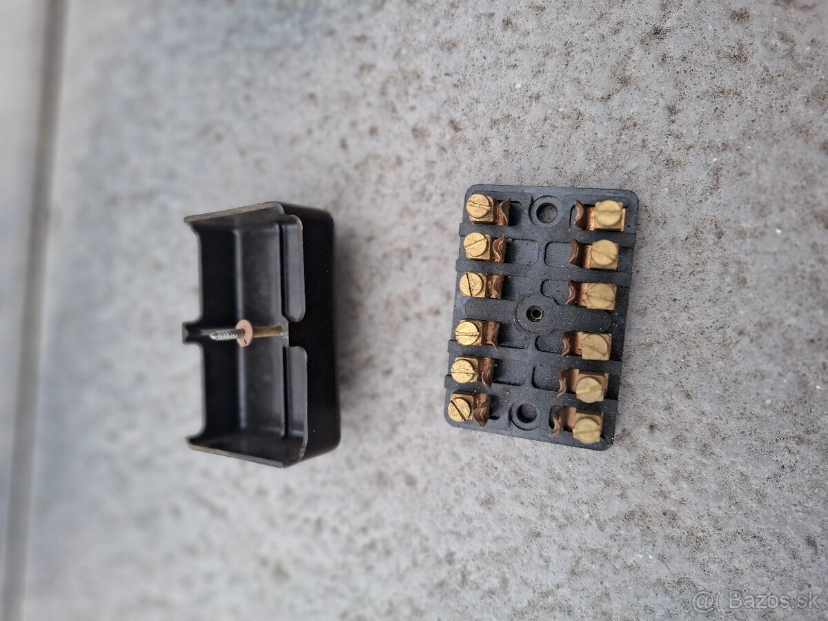 Pojistková skříňka Škoda Tatra - 3