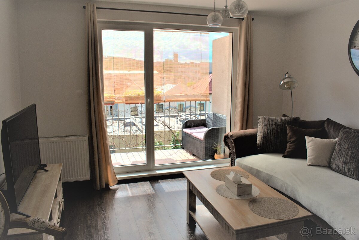 Predám mezonetový 4 izbový byt v centre - 3