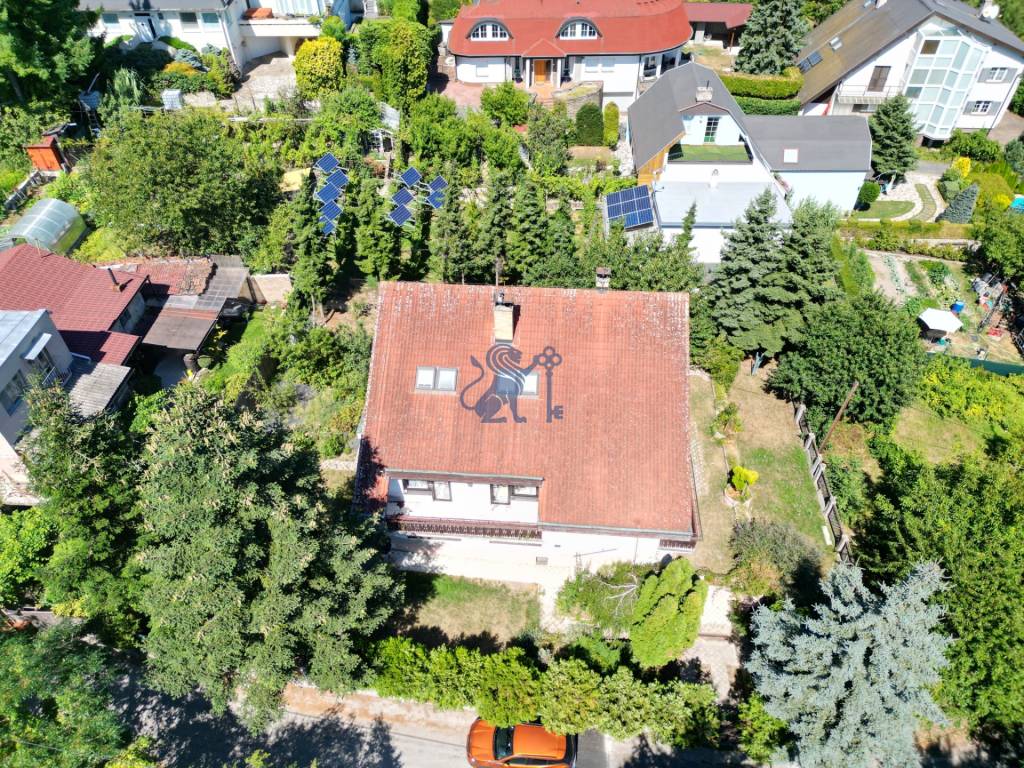 Na predaj 8 izbový rod. dom v lukratívnej časti Rače, Popoln - 3