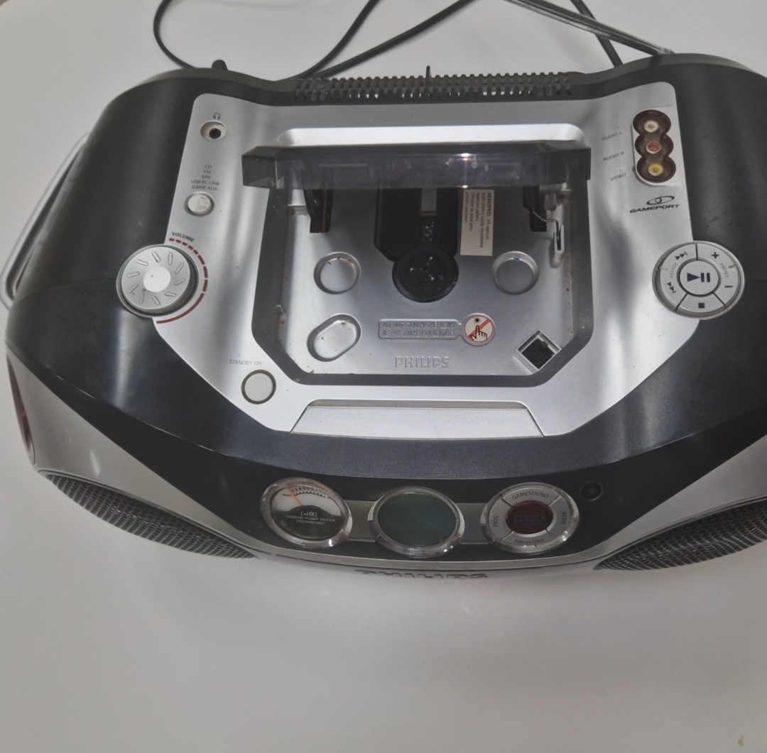 Dizajnové rádio PHILIPS AZ23 MAX sound GAME 230v Baterky - 3