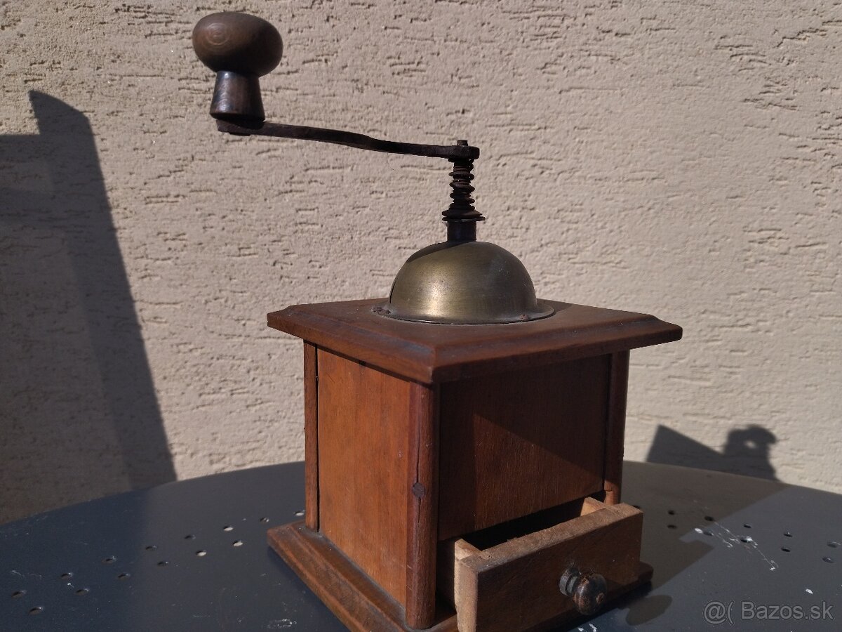 Starý mlynček na kávu - 3