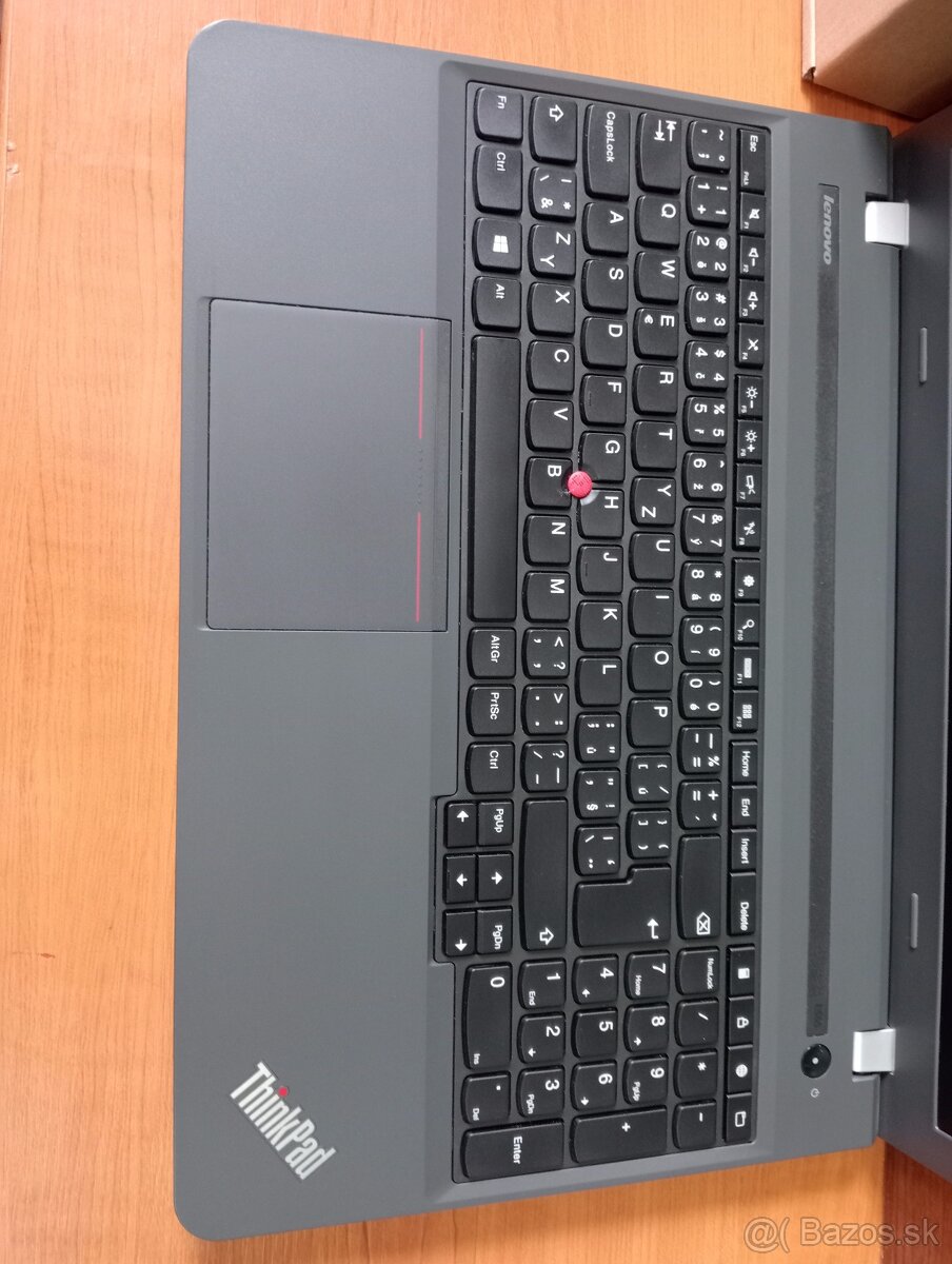 Lenovo Thinkpad A555 , Windows 7 , AMD A10 4-jadro , 8gb ram - 3