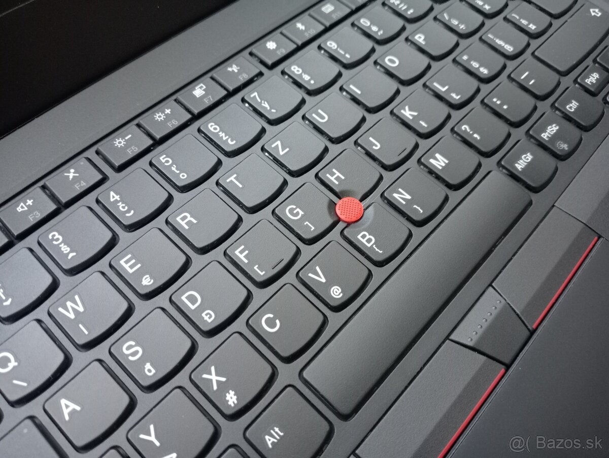Lenovo thinkpad a475 , 4-jadrový procesor AMD ,8gb ram ,HDMI - 3