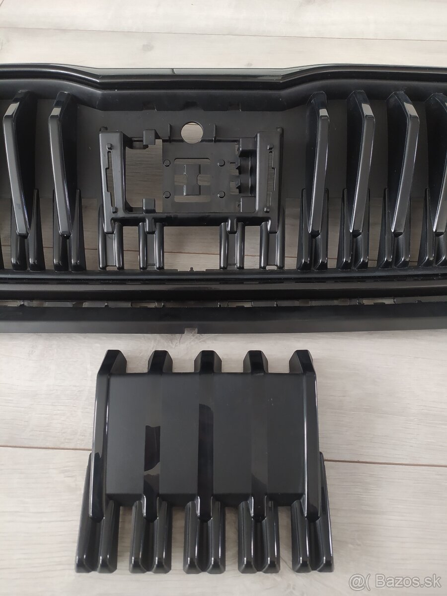 Škoda Fabia 4 IV maska chladiča Fabia 4 minute Carlo 6VA - 3