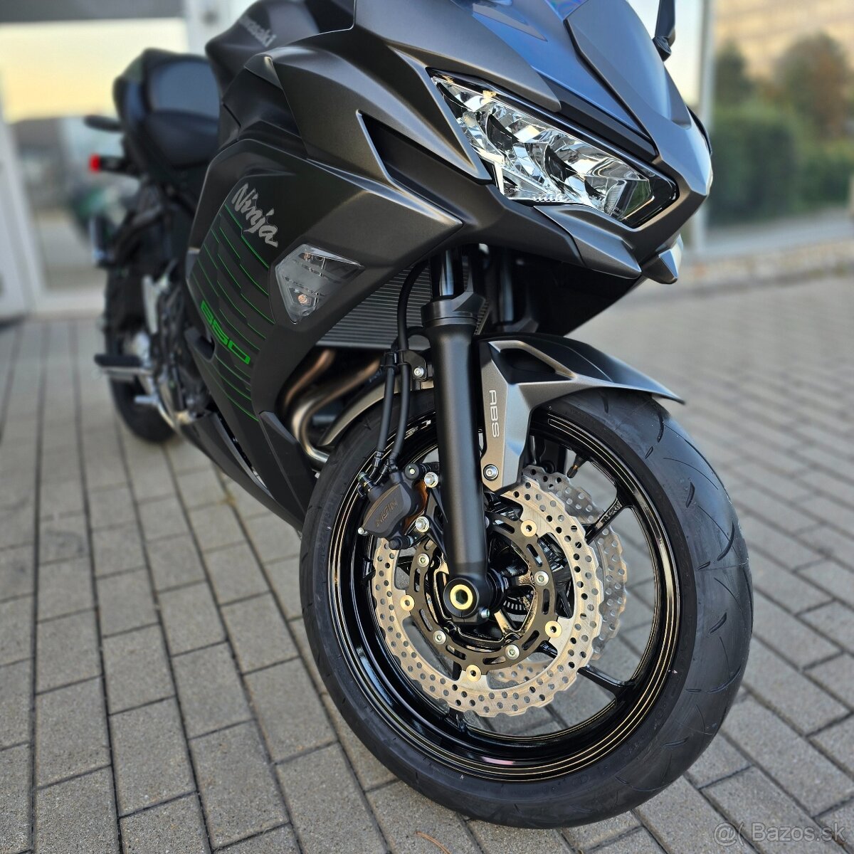 Kawasaki Ninja 650 šedá nová - 0 km aj 35kW - 3