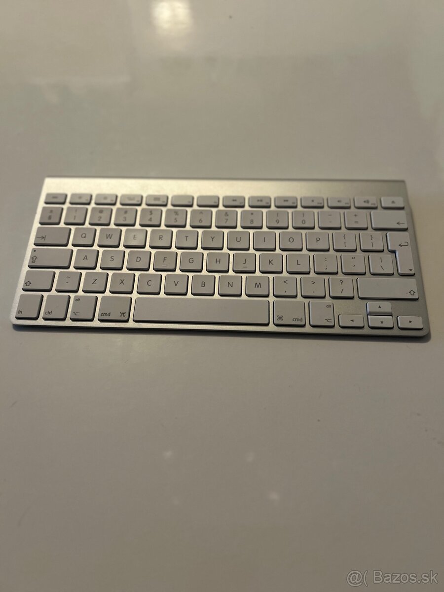 Apple magic klavesnica - 3