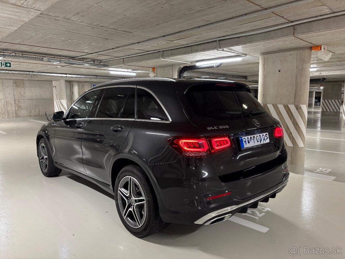 Mercedes-Benz GLC 200 4MATIC AMG - 3
