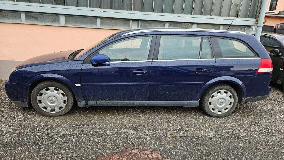 Opel Vectra C 2,2 na suciastky - 3