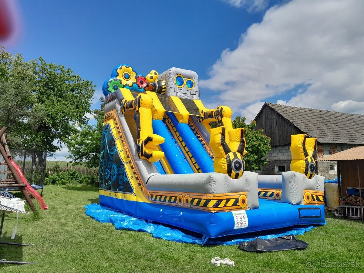 Skakaci hrad ROBOT - 3