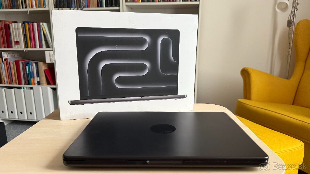 MacBook Pro 14" M3 PRO SK 2023 Vesmírne čierny - 3