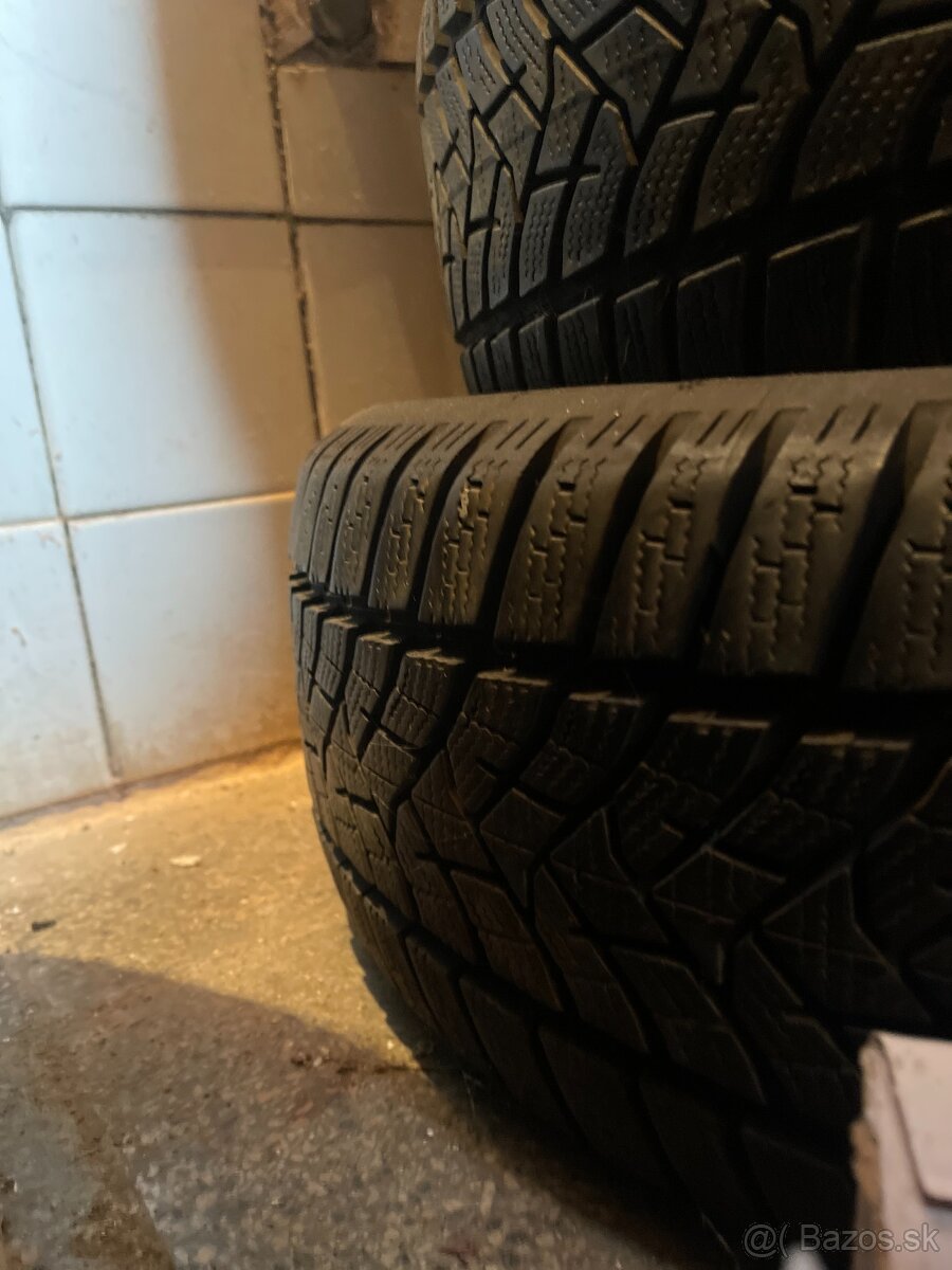 zimne pneu 215/60r16 95h - 3