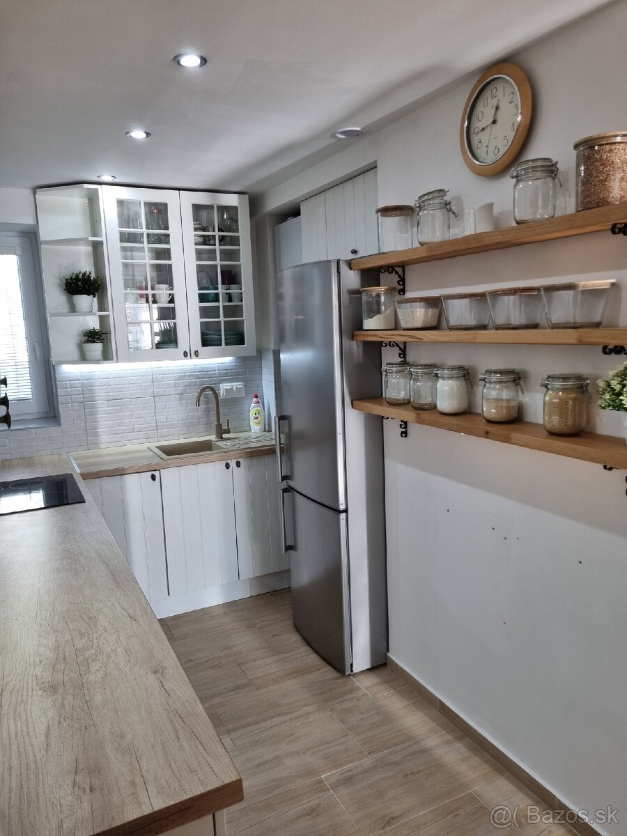 3-izbový byt Sihoť Hodžova ul. - 3