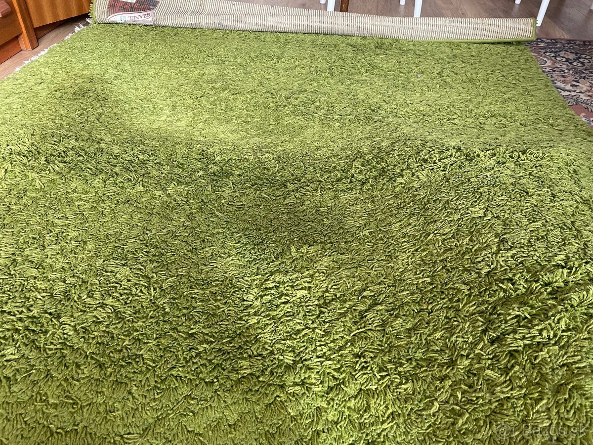 Predám zelený koberec. - 3