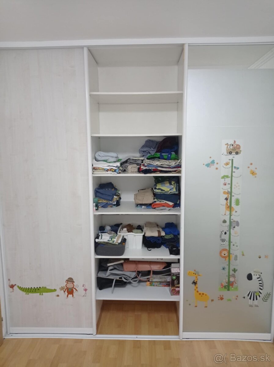 Vstavaná skriňa - 3