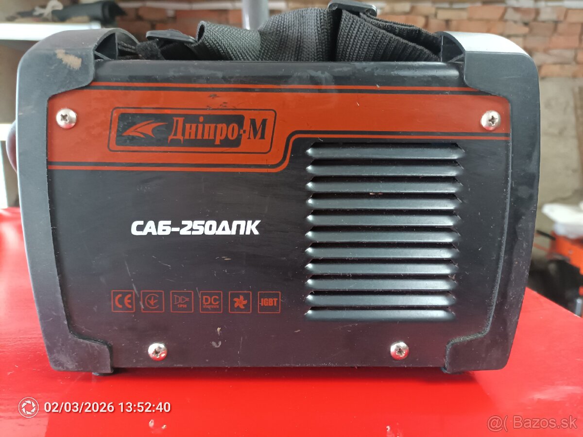 Invertorová zváračka Dnipro M SAB-250DPK - 3