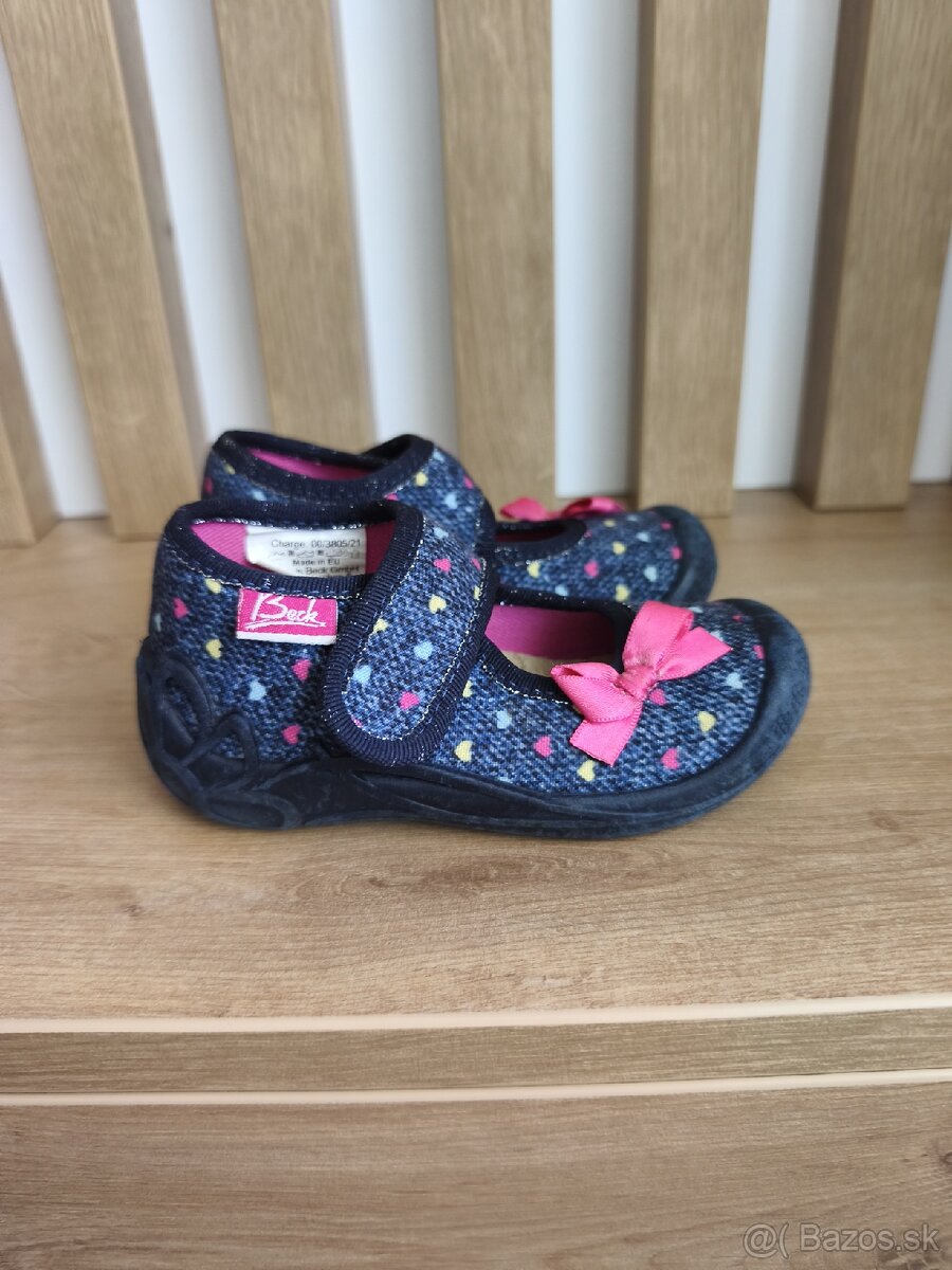 Dievčenské topánky/ papučky - 3