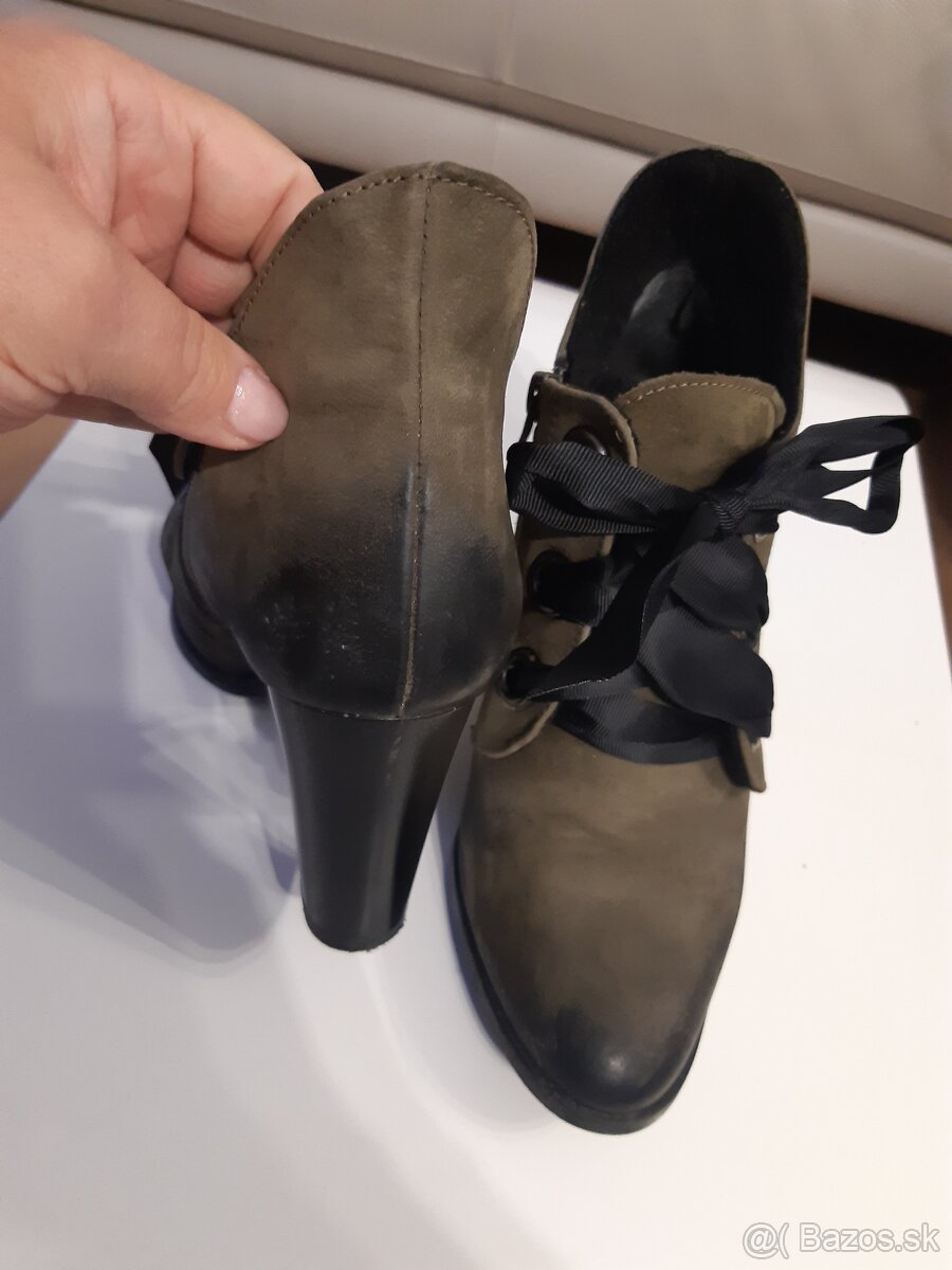 Kotničky talianskej značky - 3