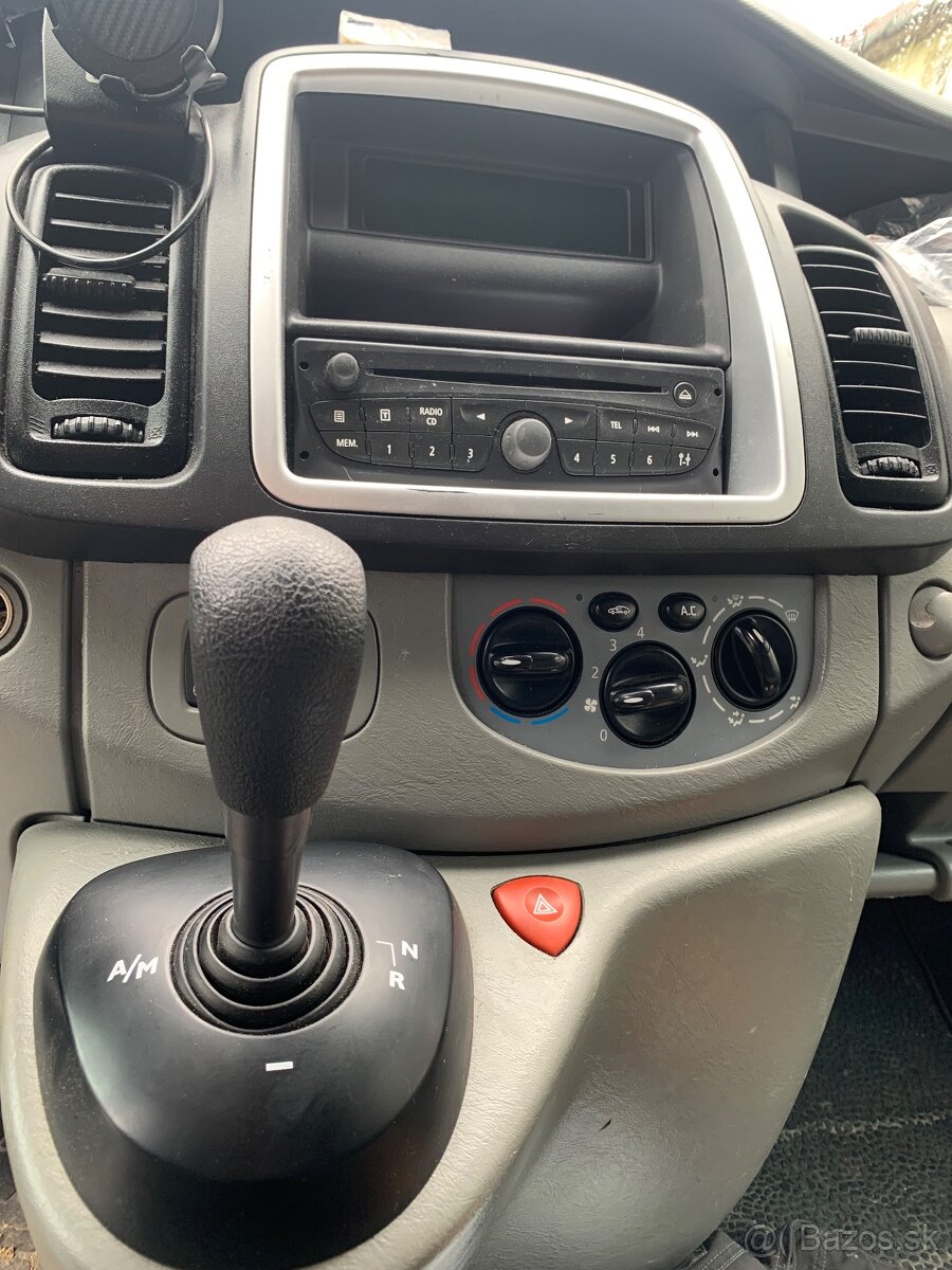 OPEL VIVARO - 3