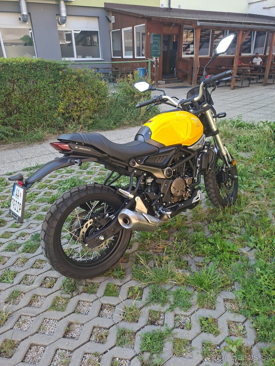 VOGE 300 - 3