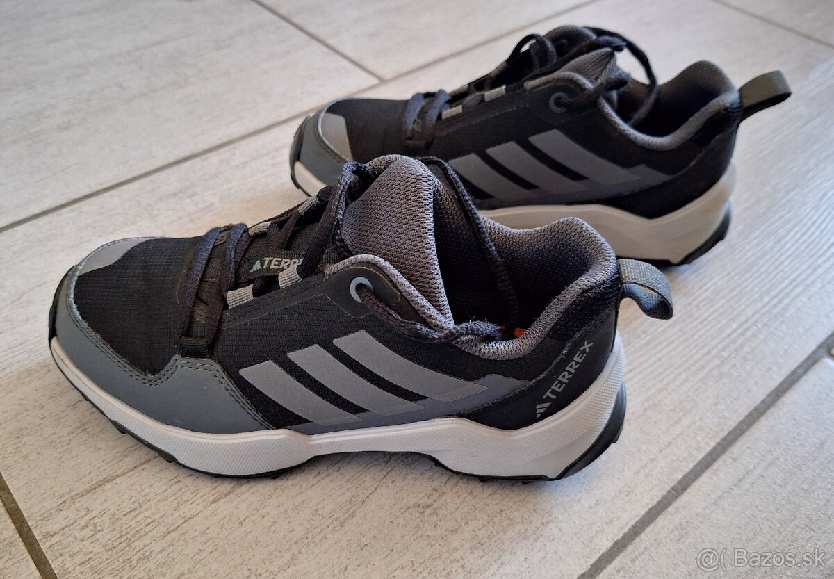 Detská prechodná obuv Adidas veľkosť 31 - 3