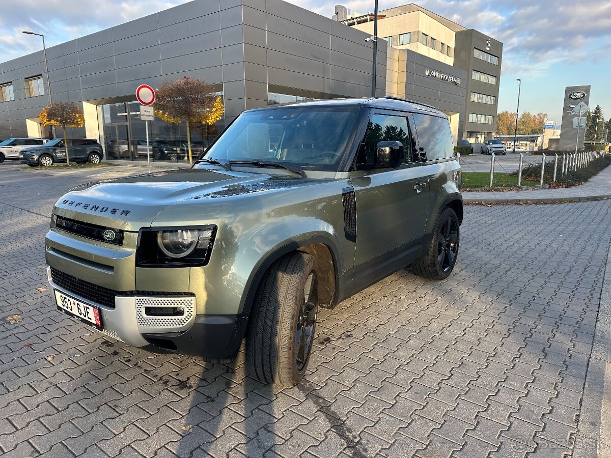 Land Rover Defender