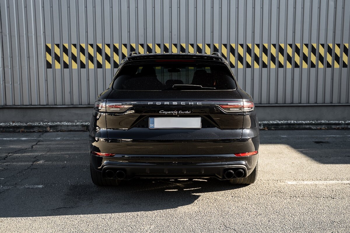 Porsche Cayenne turbo 4.0 v8 404kw - 3