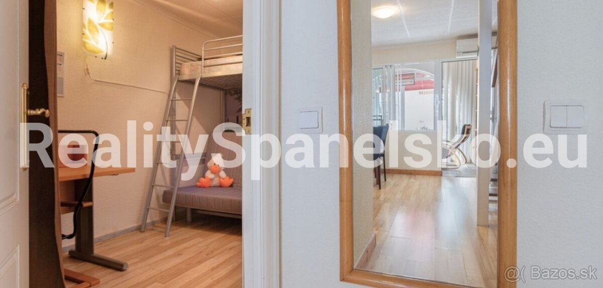 Prostorný řadový dům v klidné lokalitě u Růžového jezera - 3