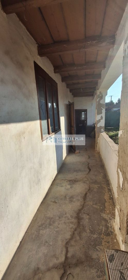 ZNÍŽENÁ CENA Ponúkame na predaj 100 ročný sedliacky dom v T - 3