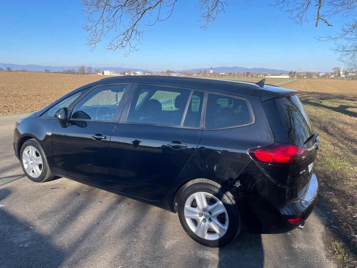 Opel Zafira - 3