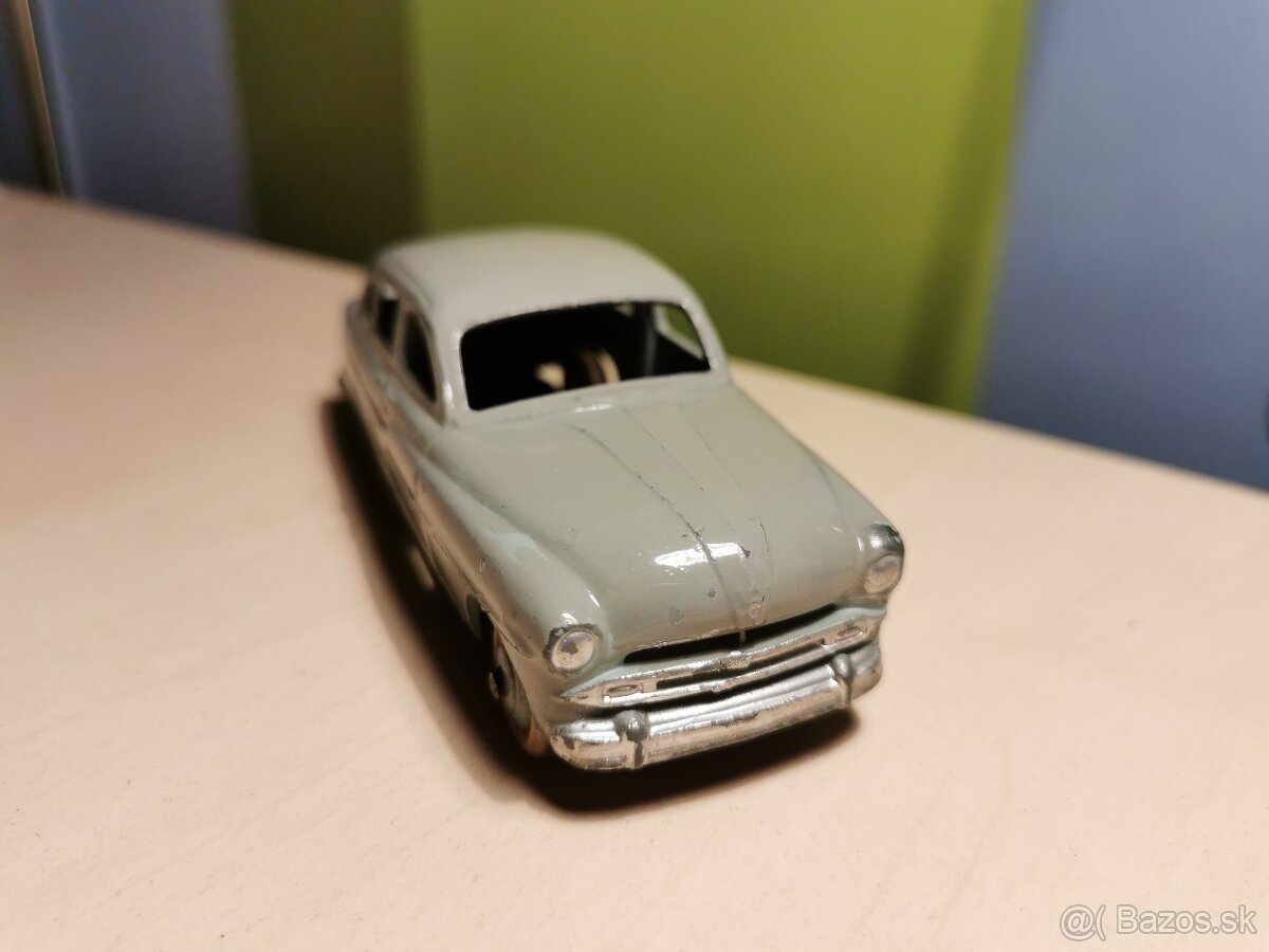 Dinky toys Ford Vedette - 3