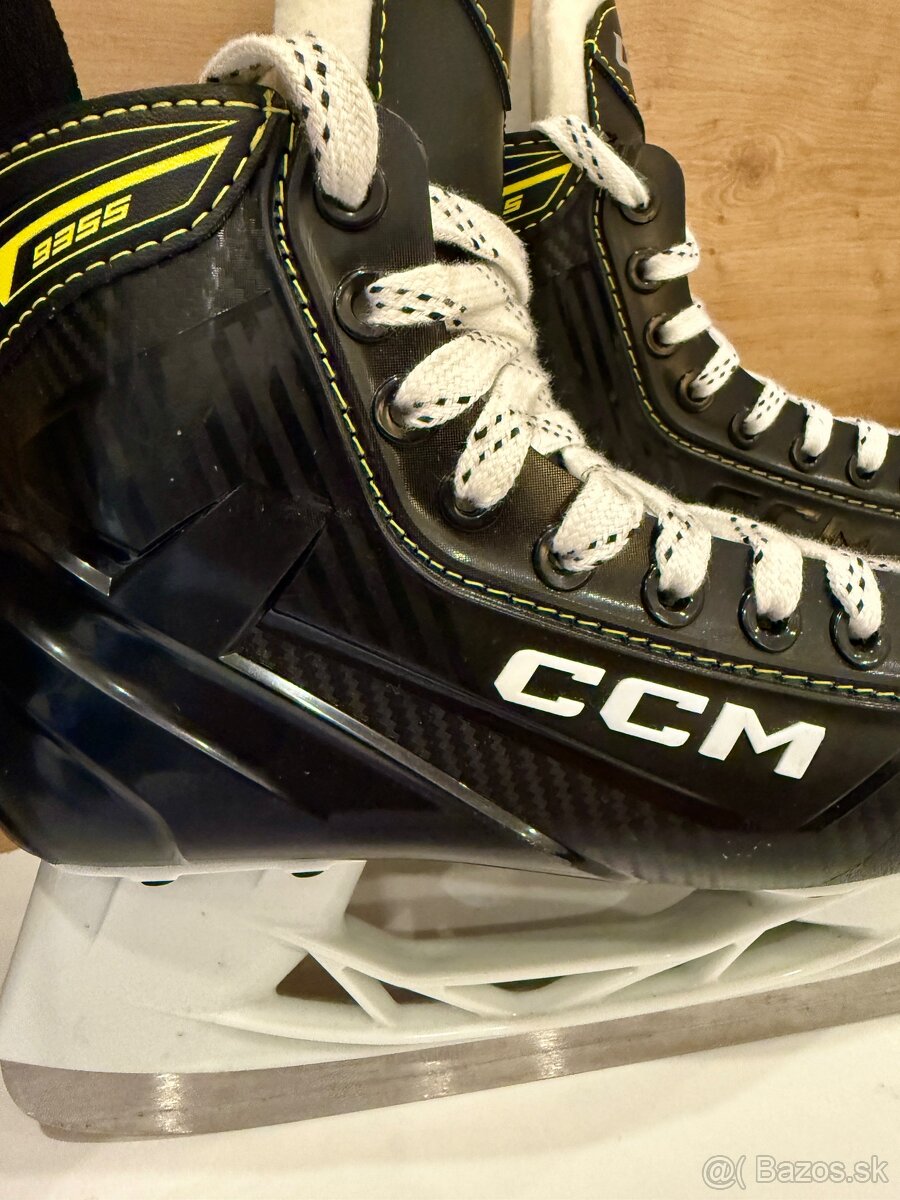 Chlapcenske korcule CCM EUR 37,5/23,5 cm - 3