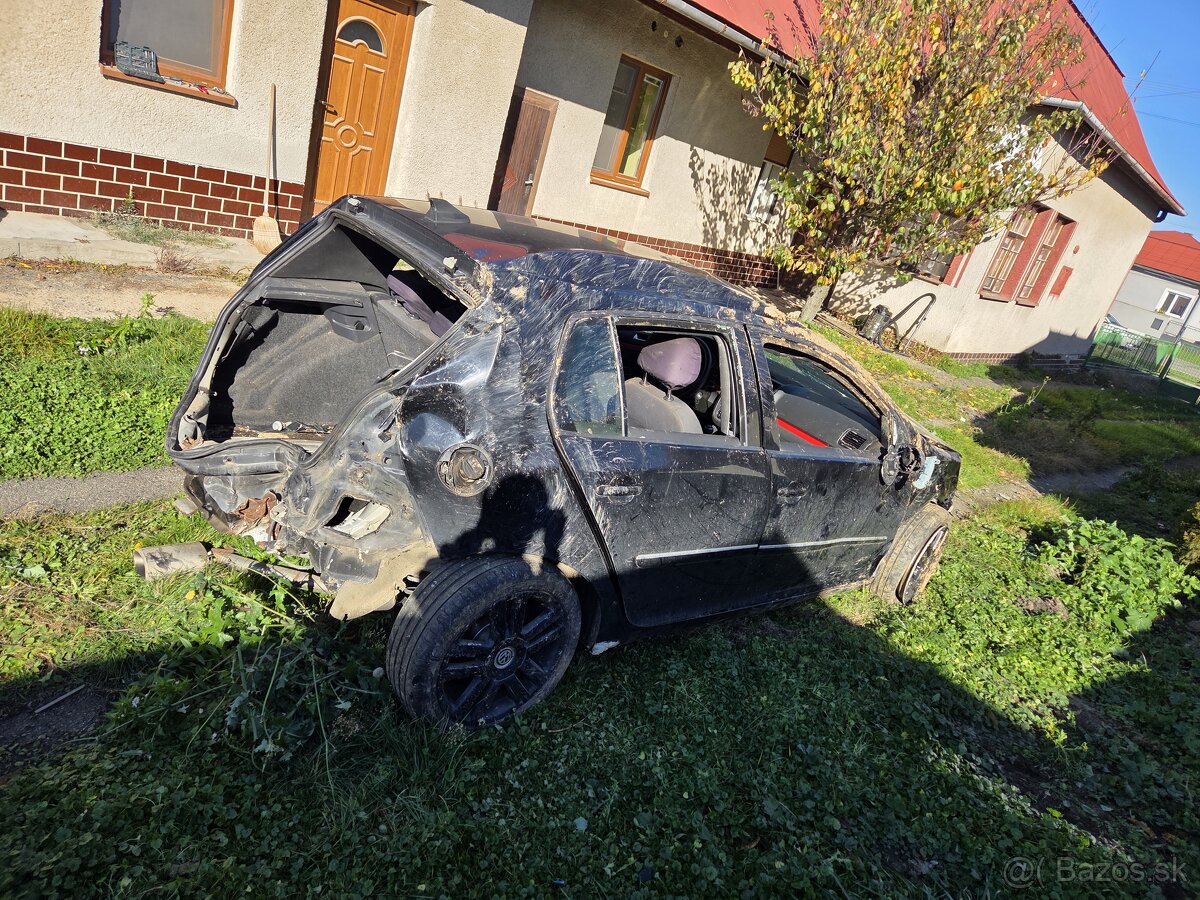 Vw golf 5 1.9 77kw - 3