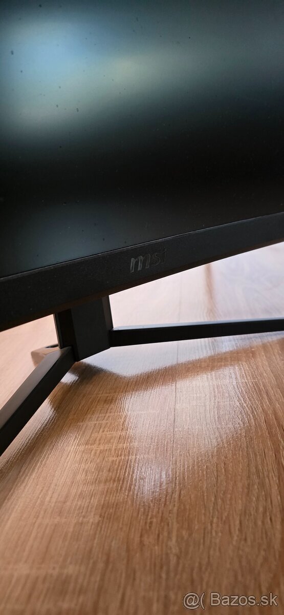 Herny monitor MSI G27CQ4 (27 Palcovy) - 3