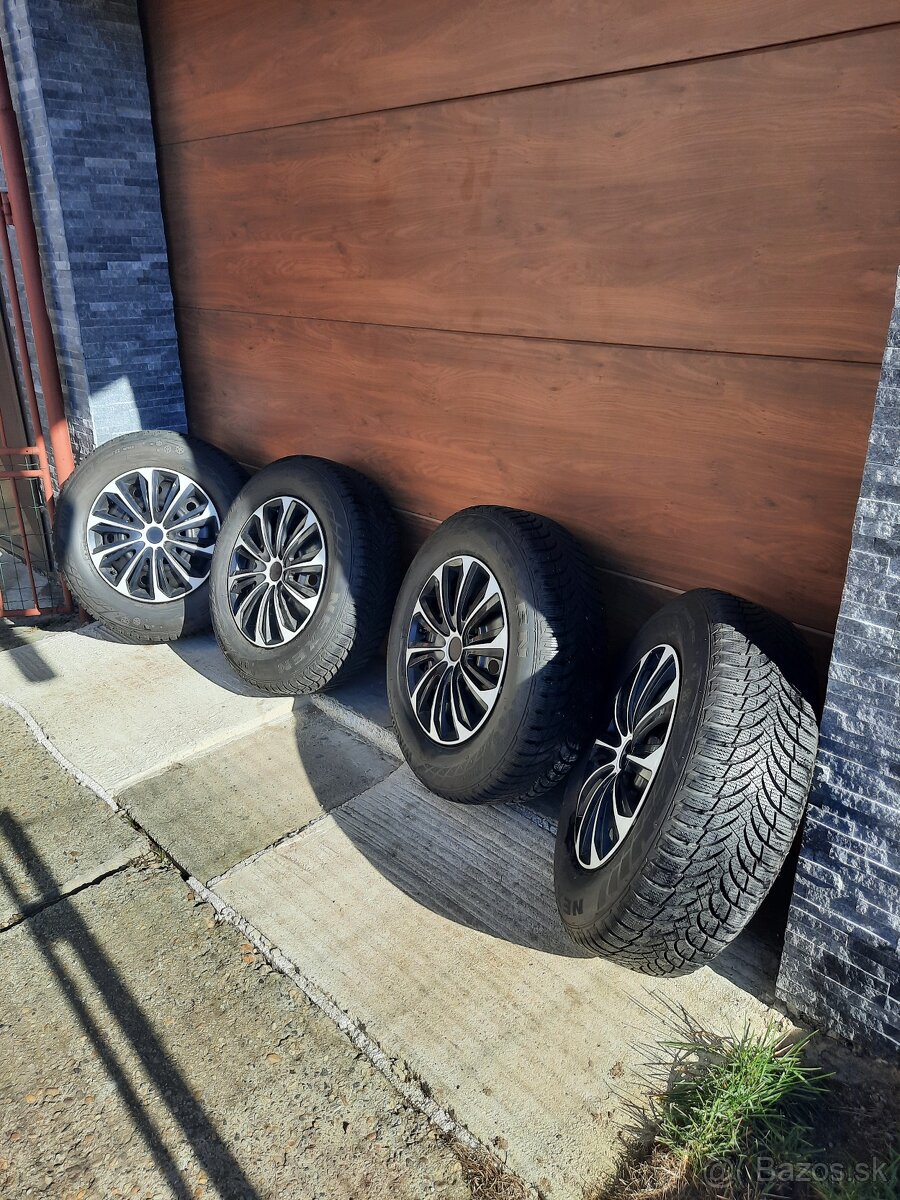 Predám zimné pneumatiky s plech. diskami - 3