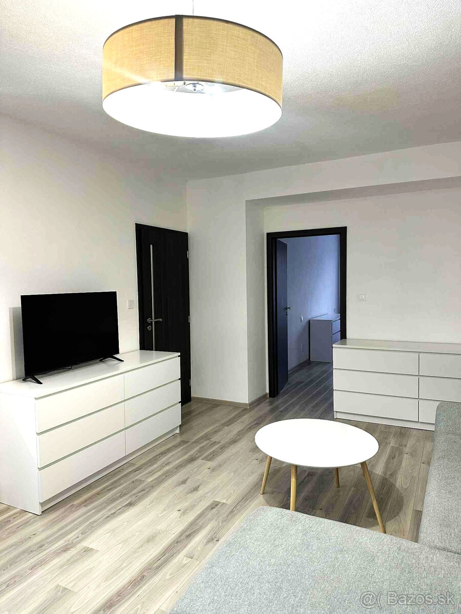 NA PRENÁJOM – krásny 2-izbový byt po rekonštrukcii, Humenné - 3
