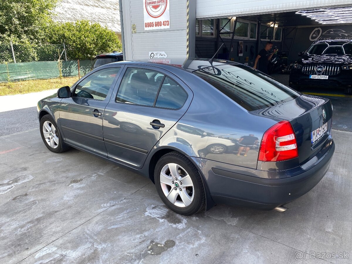 Skoda Octavia 1.6 benzín - 3