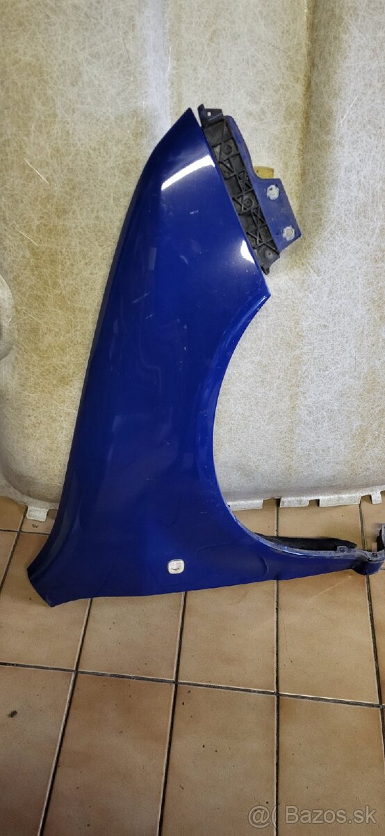 Predám blatník skoda fabia oktavia - 3