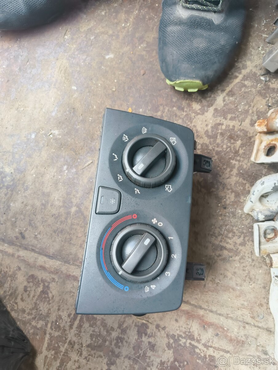 Predám ovládania kúrení a páčky - 3