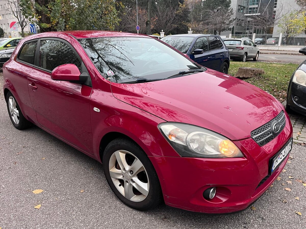 KIA ProCeed 1.6i 2008, výborný stav, STK do 2026 - 3