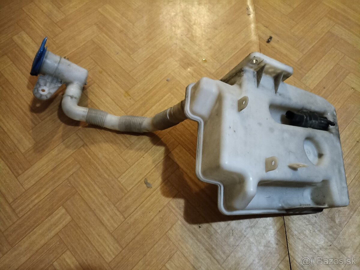 Nádobka ostrekovačov Superb 2 - 3