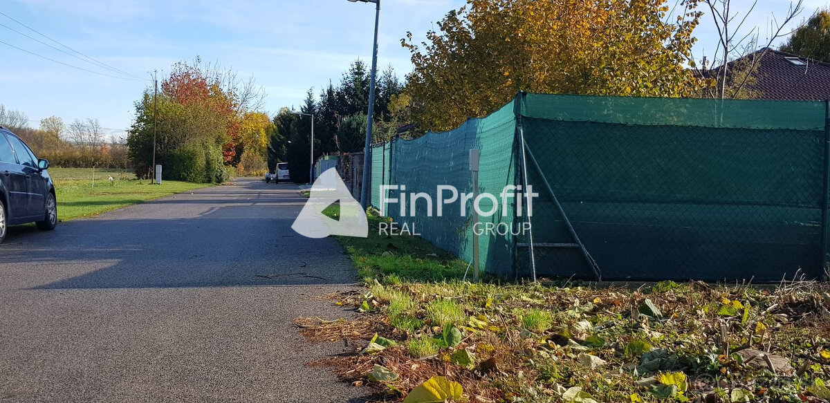 Predám stavebný pozemok v Ivanke pri Nitre 893m2. - 3