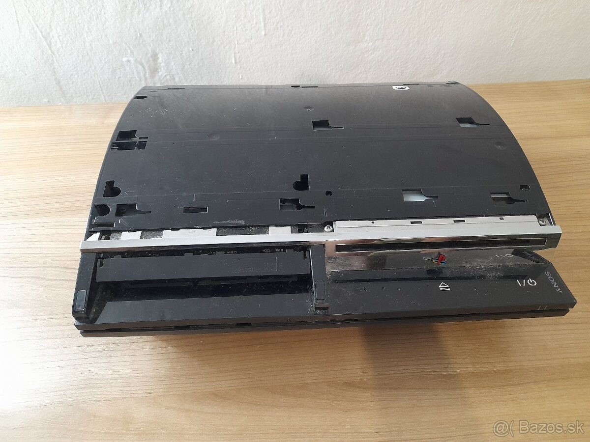 Predám PS3 - 3